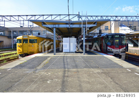 2021年。朝の山陽本線徳山駅から岩国駅までの車窓風景 88126935