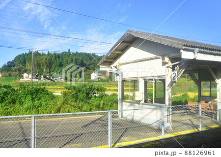 2021年。朝の山陽本線徳山駅から岩国駅までの車窓風景 88126961