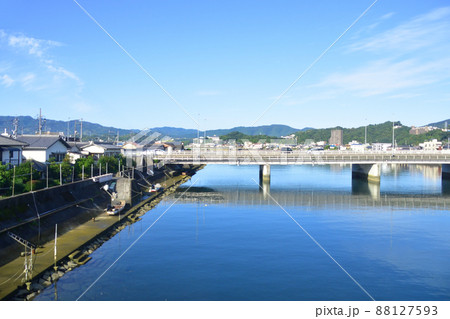 2021年。朝の山陽本線徳山駅から岩国駅までの車窓風景 88127593