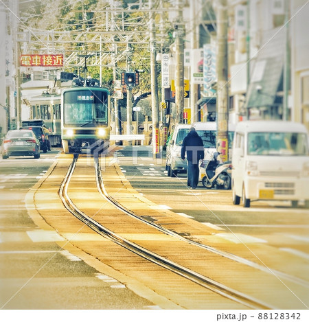 【藤沢市・鎌倉市】レトロな雰囲気の電車 88128342