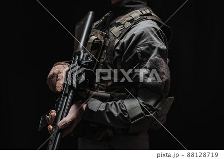 銃を構えた兵士 銃を構えた兵士 88128719