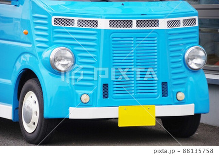 自動車イメージ　オシャレな軽自動車 88135758