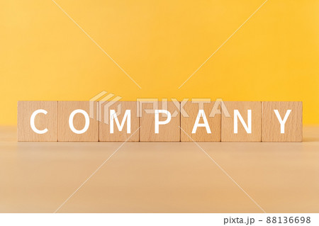 会社のイメージ｜「COMPANY」と書かれた積み木 88136698