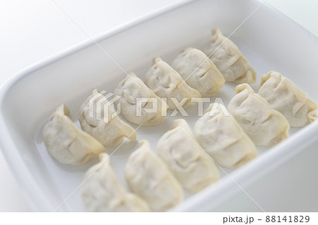 手作り生餃子 88141829