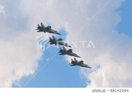 ロシア空軍ミグMiG-31編隊飛行 ロシア空軍ミグMiG-31編隊飛行 88142304