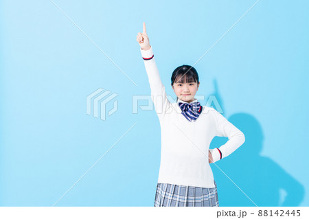 中学生の女の子 88142445