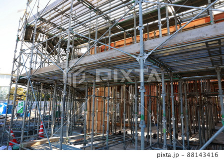 施設建設の足場工事 施設建設の足場工事 88143416