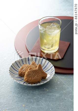 お茶と和菓子 88147970