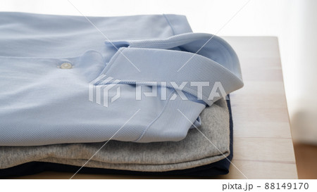 たたまれた服｜洗濯物・衣替え・服の整頓イメージ 88149170