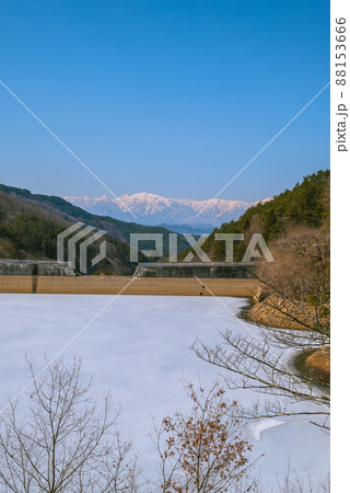 東条ダムと北アルプス【東筑摩郡筑北村】 東条ダムと北アルプス【東筑摩郡筑北村】 88153666