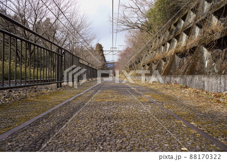 旧碓氷峠鉄道の美しい廃線跡の景色 旧碓氷峠鉄道の美しい廃線跡の景色 88170322