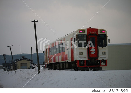 冬の由利高原鉄道YR-3000形 88174396