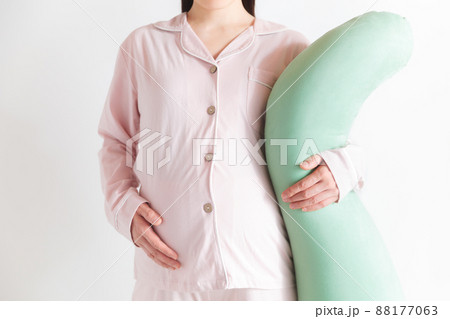 パジャマの妊婦 抱き枕 パジャマの妊婦 抱き枕 88177063