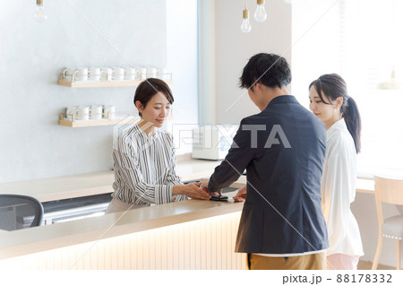 カウンター　キャッシュレス決済 88178332
