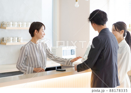 カウンター　キャッシュレス決済 88178335