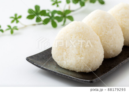 おにぎり おにぎり 88179293