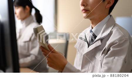 ビジネスシーン 88180204