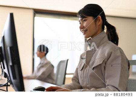 ビジネスシーン 88180493