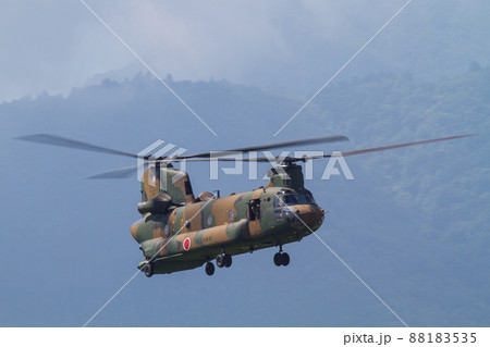 輸送ヘリコプターCH-47J 輸送ヘリコプターCH-47J 88183535