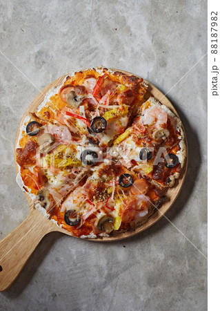 homemade flatbread pizza homemade flatbread pizza 88187982