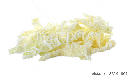 Chopped fresh ripe cabbage isolated on white 88194861