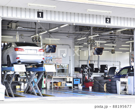 車検。車両整備。車の点検、メンテナンス、修理。 車検。車両整備。車の点検、メンテナンス、修理。 88195677