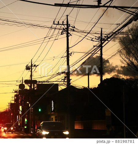 夕暮れの町 88198781