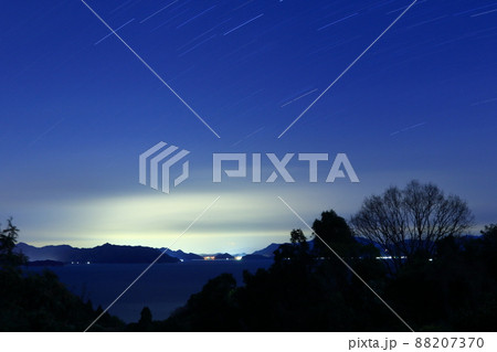 夜の大芝島から とびしま,四国方向を望む 夜の大芝島から とびしま,四国方向を望む 88207370