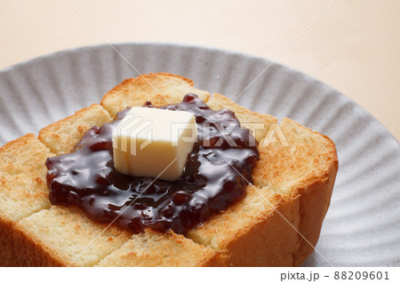 小倉トースト あんバタートースト 小倉トースト あんバタートースト 88209601