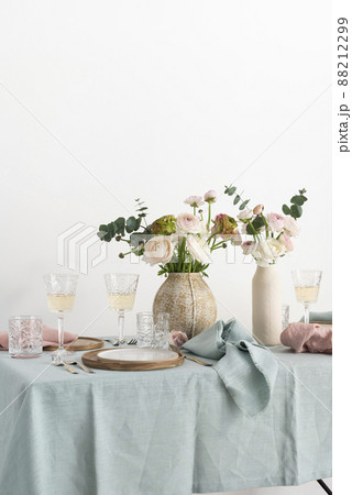 Concept of romanitic Easter table 88212299