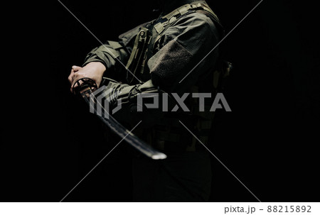 日本刀を構える兵士 日本刀を構える兵士 88215892