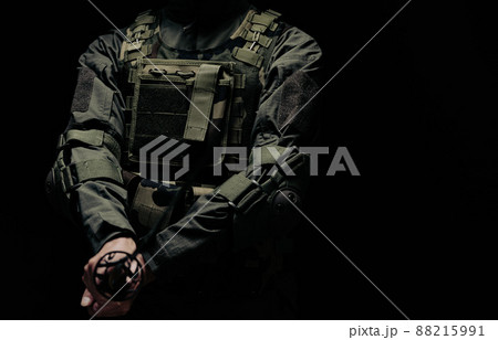 日本刀を構える兵士 日本刀を構える兵士 88215991