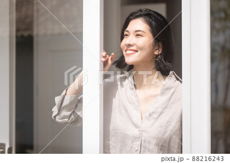 若い女性　ビューティーイメージ 88216243