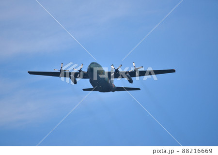 航空自衛隊輸送機C-130 88216669