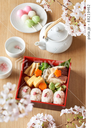 お花見弁当 88219462