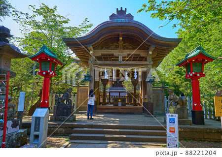 神奈川県藤沢市 江の島の江島神社奥津宮 神奈川県藤沢市 江の島の江島神社奥津宮 88221204