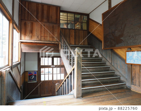 旧花輪小学校 階段 旧花輪小学校 階段 88225760