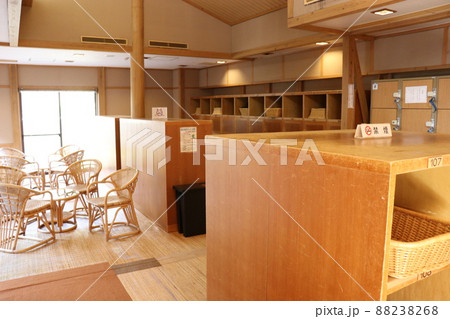 温泉の脱衣所 88238268