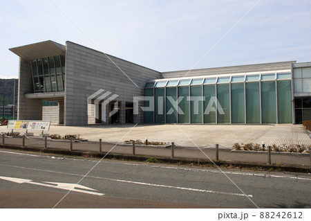 山口県萩市 市街地の施設「山口県立萩美術館・浦上記念館」 山口県萩市 市街地の施設「山口県立萩美術館・浦上記念館」 88242612
