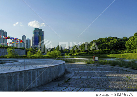 ソウル 公園 オリンピック公園 88246576