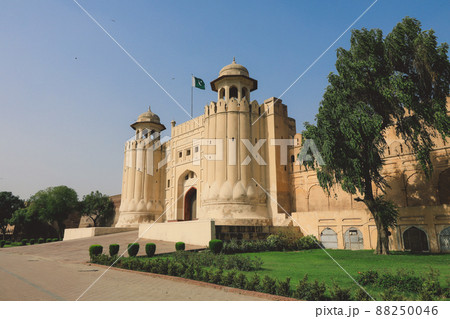 Main view of the Lahore Fort's iconic Alamigiri Gate, Pakistan Main view of the Lahore Fort's iconic Alamigiri Gate, Pakistan 88250046