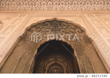 The Badshahi Mughal-era congregational Mosque in Lahore, Punjab province, Pakistan 88251590