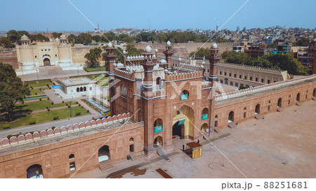 Aerial View to the Badshahi Mughal-era congregational Mosque in Lahore, Punjab province, Pakistan Aerial View to the Badshahi Mughal-era congregational Mosque in Lahore, Punjab province, Pakistan 88251681