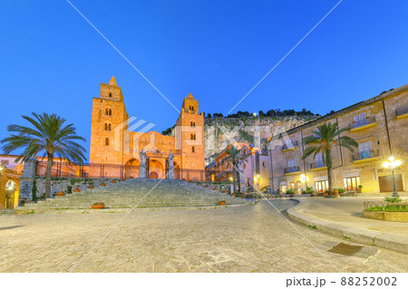 Astonishing evening view on  Cathedral-Basilica of Cefalu or Duomo di Cefalu 88252002