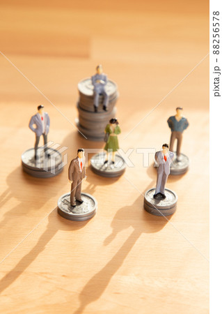会社や社会の賃金格差のイメージ 会社や社会の賃金格差のイメージ 88256578