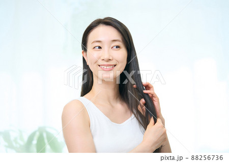 髪の毛のキレイな女性 髪の毛のキレイな女性 88256736