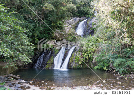 アランガチの滝 88261951