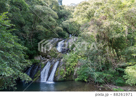 アランガチの滝 88261971
