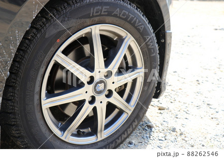 スタッドレスタイヤ 88262546