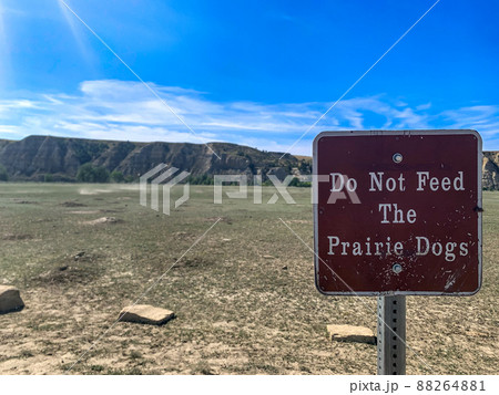 Sign posted in a Roosevelt National Park stating not to feed the prairie dogs.  88264881